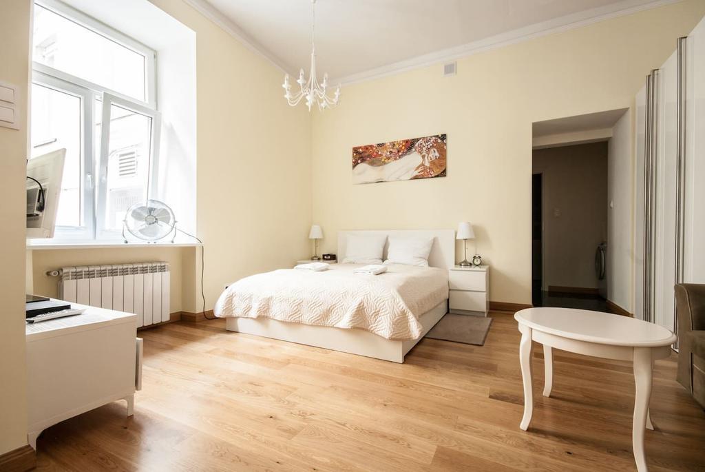 Elegant Apartment Foksal وارسو المظهر الخارجي الصورة